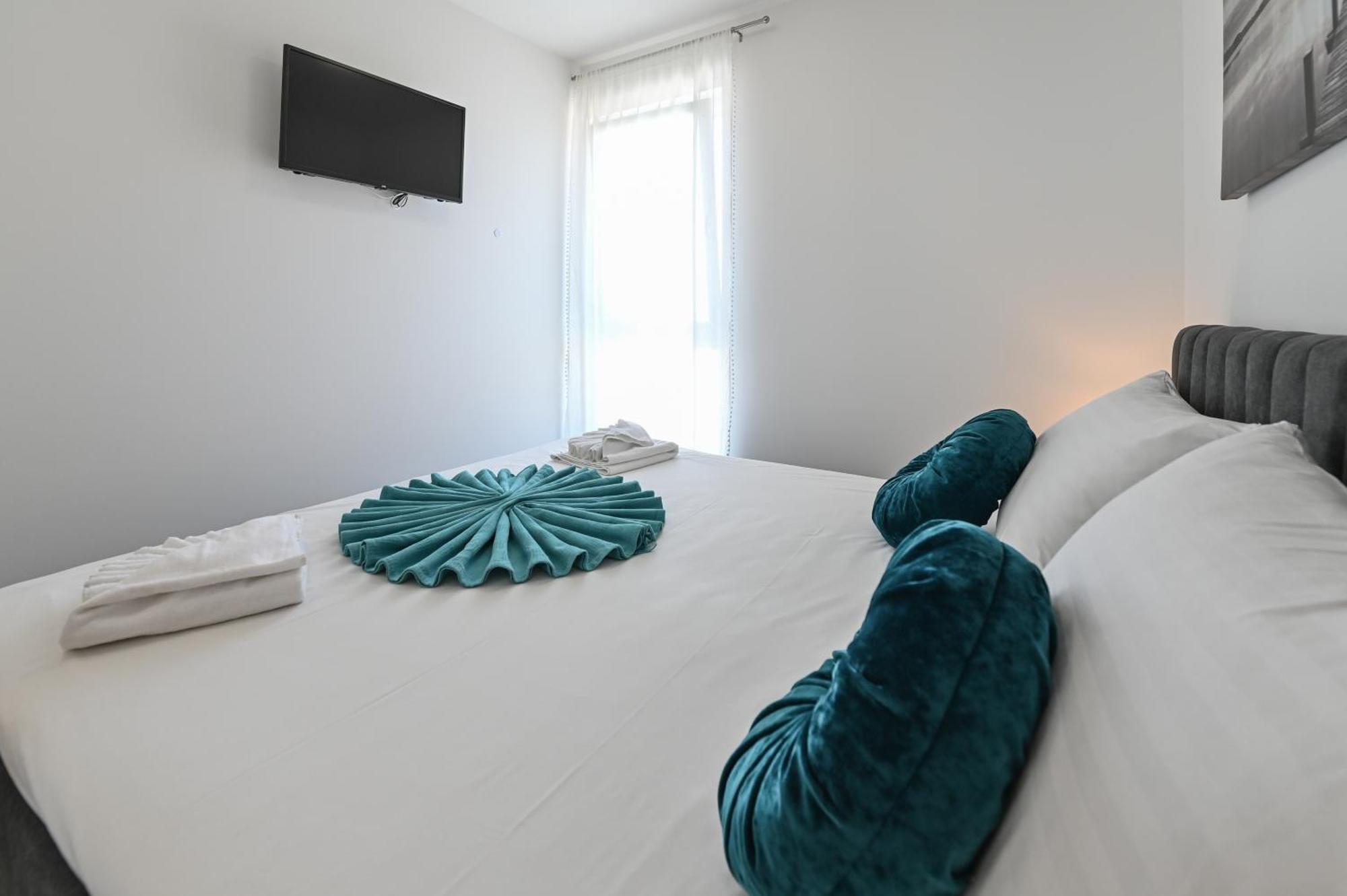 Olive Garden 2 Apartment Novalja